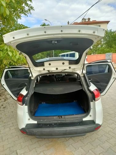 RENAULT CLIO SPORT TOURER