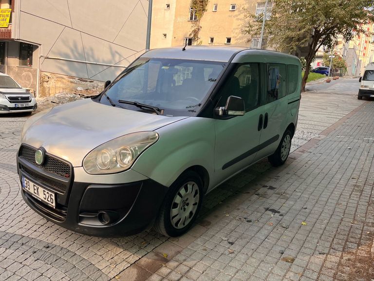 FIAT DOBLO COMBI