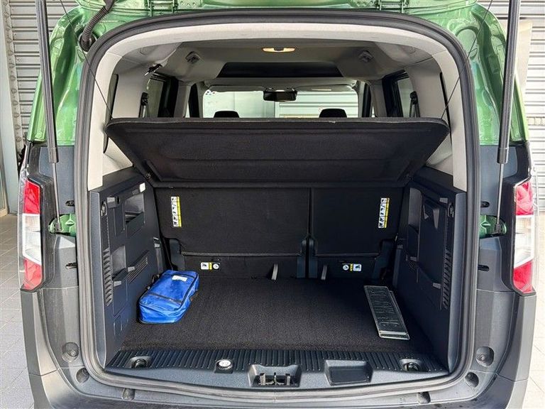 FORD TOURNEO COURIER