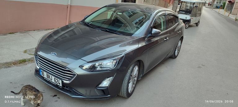 FORD FOCUS