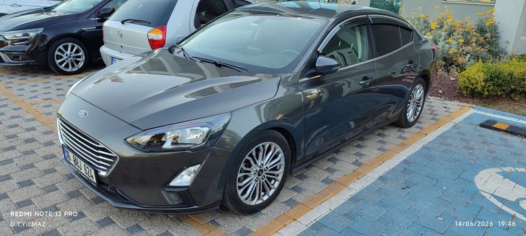 FORD FOCUS