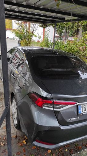 TOYOTA COROLLA