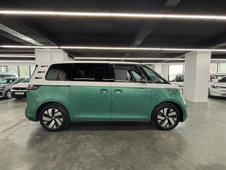 VOLKSWAGEN ID. BUZZ