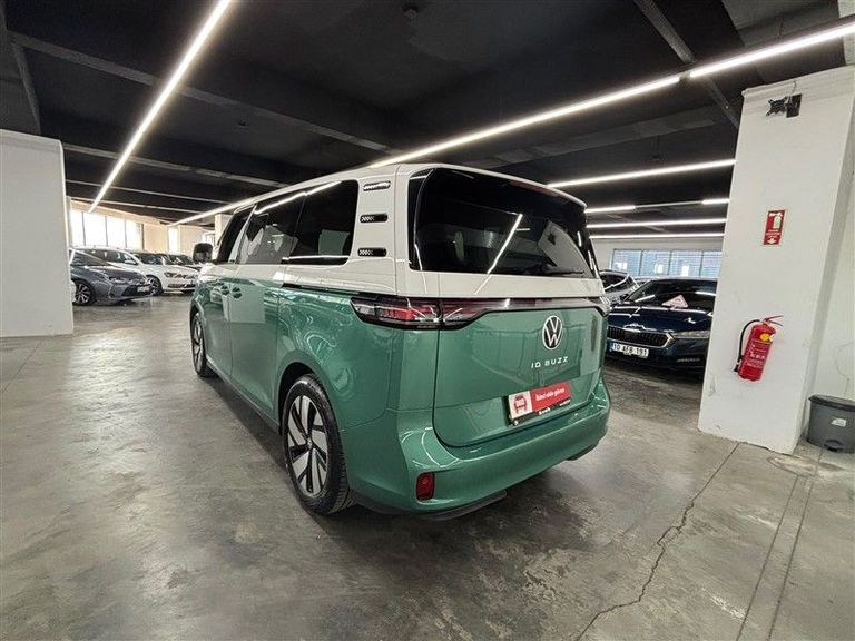 VOLKSWAGEN ID. BUZZ