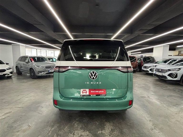 VOLKSWAGEN ID. BUZZ