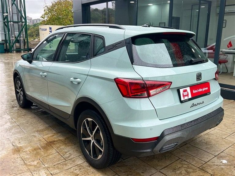 SEAT ARONA