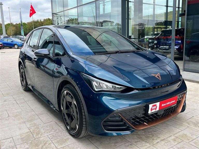 CUPRA BORN