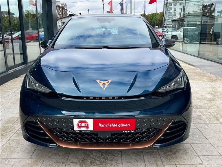 CUPRA BORN