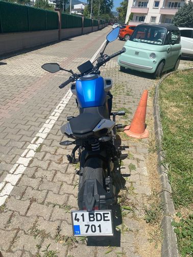 CFmoto 250NK