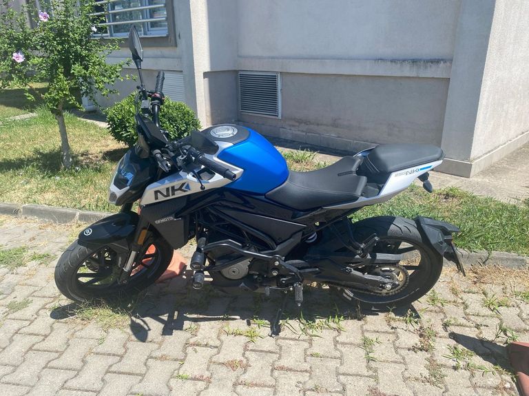 CFmoto 250NK