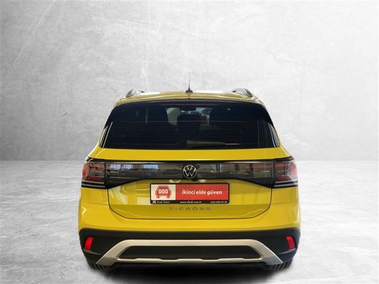 VOLKSWAGEN T-CROSS