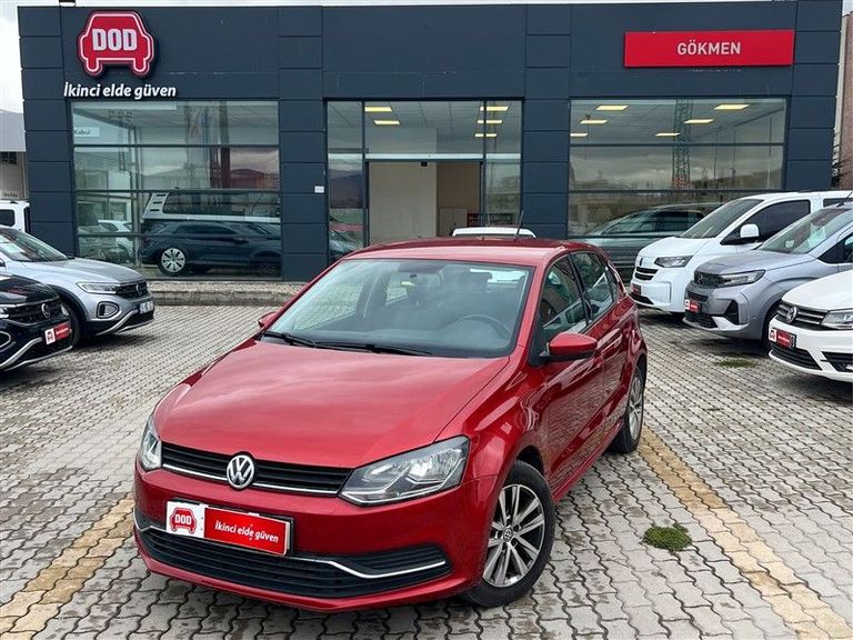 VOLKSWAGEN POLO