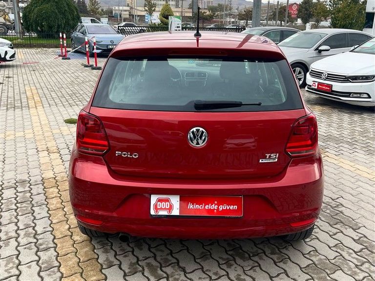 VOLKSWAGEN POLO