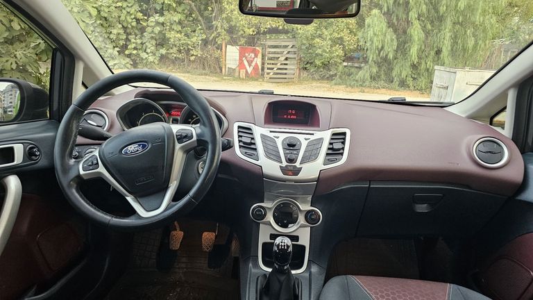 FORD FIESTA
