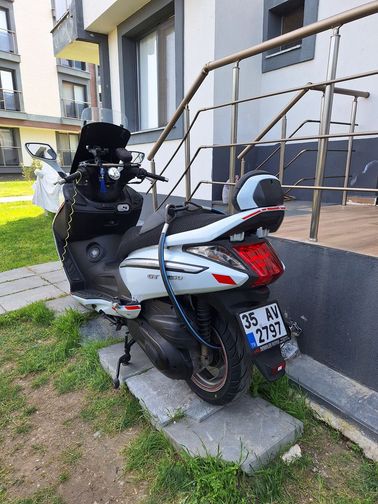 SYM GTS 250 i EVO