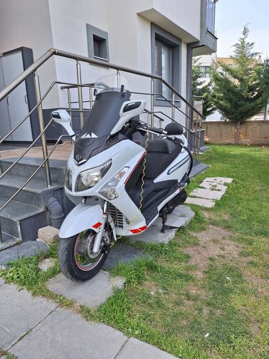 SYM GTS 250 i EVO