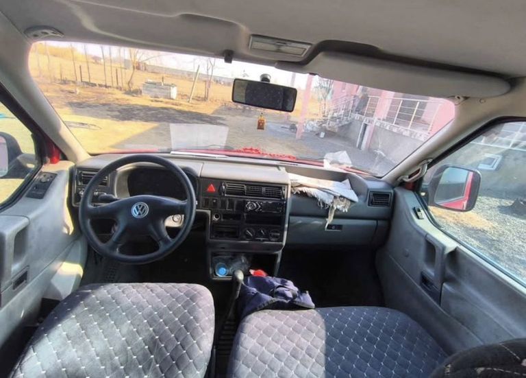 VOLKSWAGEN TRANSPORTER