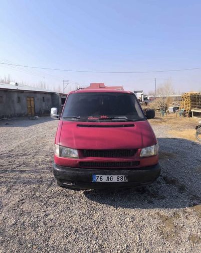 VOLKSWAGEN TRANSPORTER