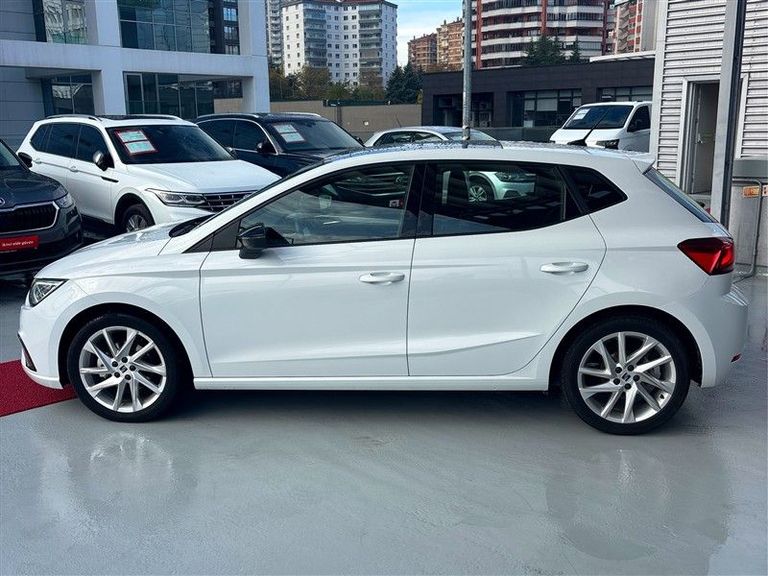 SEAT IBIZA