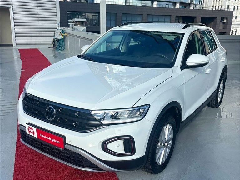 VOLKSWAGEN T-ROC