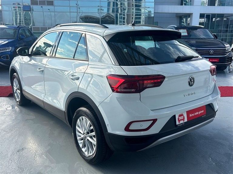 VOLKSWAGEN T-ROC
