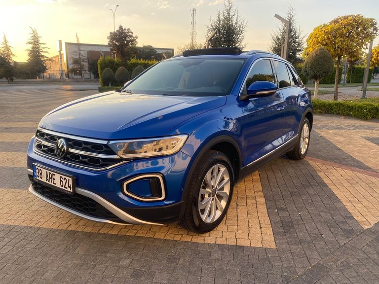 VOLKSWAGEN T-ROC