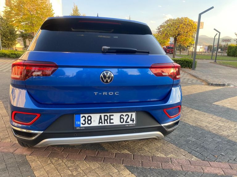 VOLKSWAGEN T-ROC