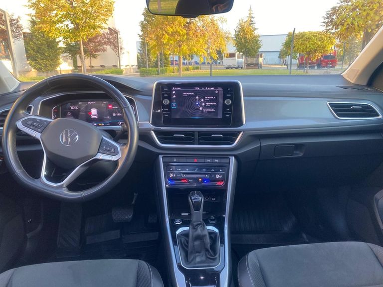 VOLKSWAGEN T-ROC