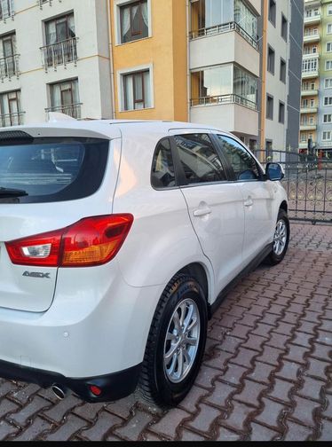 MITSUBISHI ASX