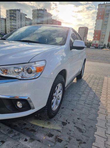 MITSUBISHI ASX