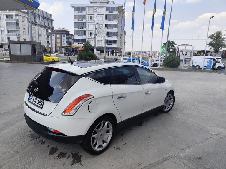 LANCIA DELTA
